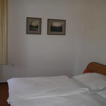 Guest house Na Kiosku 2*